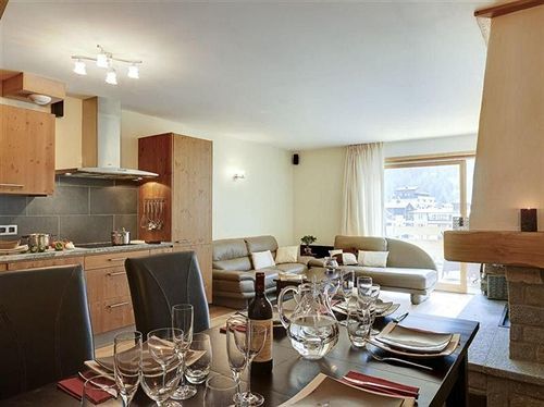 莱斯艾克日斯德索兰酒店 Les Arcs  外观 照片